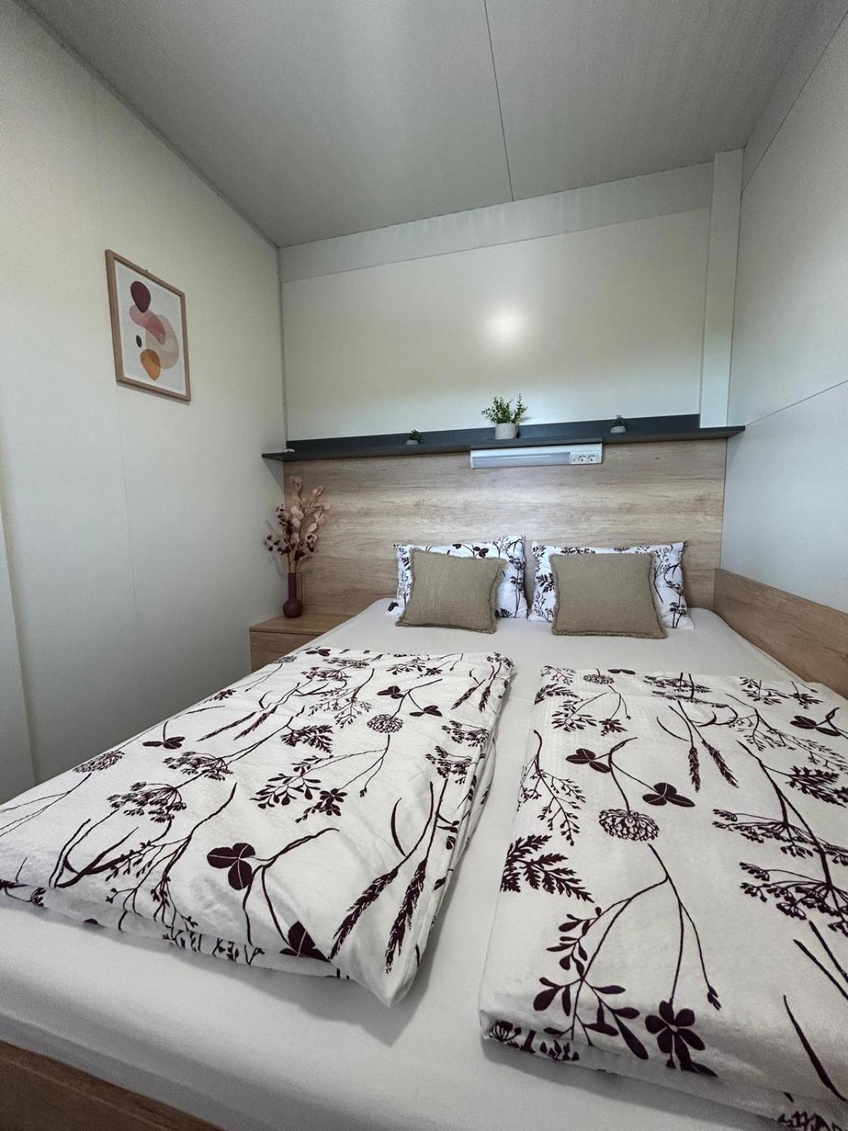 Mobile Home Vilmaris Пакоштане Екстер'єр фото